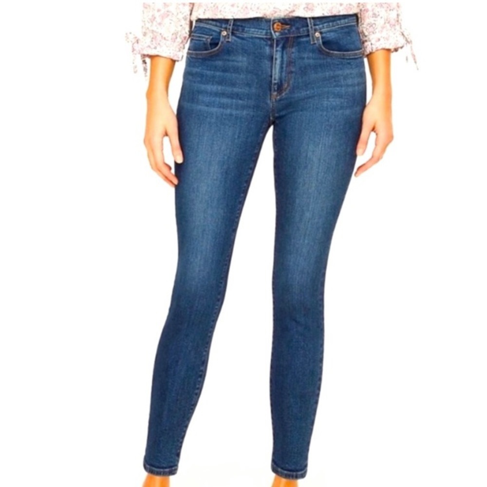 Loft Outlet Skinny Ankle Jeans Medium Wash EUC 8 Some Stretch😍